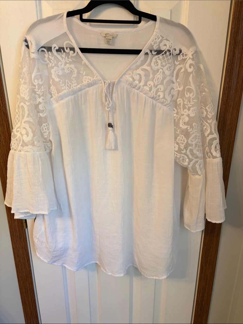 Boho Lace-Inset Peasant Top - White